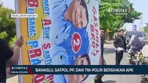 Bawaslu Bersihkan Baliho Capres-Cawapres di Kota Tegal