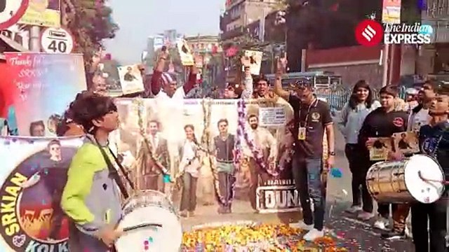 Dunki Public Review: Public react to the latest Shah Rukh Khan and Rajkumar Hirani Film Dunki. After watching the first show in the mood of celebration, people share their honest opinion on the Dunki movie. Taapsee Pannu and Vicky Kaushal are also starred