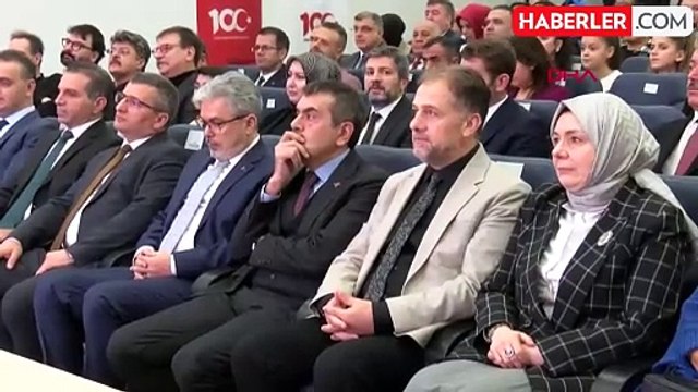 Milli Eğitim Bakanı Yusuf Tekin, '100'üncü Yıl ve Eğitim' Temalı Kısa Film Yarışmasında Dereceye Girenlere Plaket Verdi