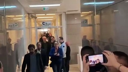 SERA KADIGİL: 8 SAATTİR HÜRRİYETİ TAHDİT SUÇU İŞLENİYOR