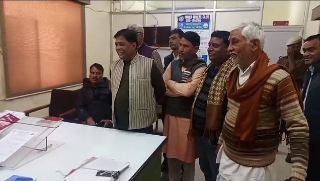 विकसित भारत संकल्प यात्रा का प्रचार -प्रसार नहीं करने की शिकायत, ग्रामीणों ने सौंपा ज्ञापन