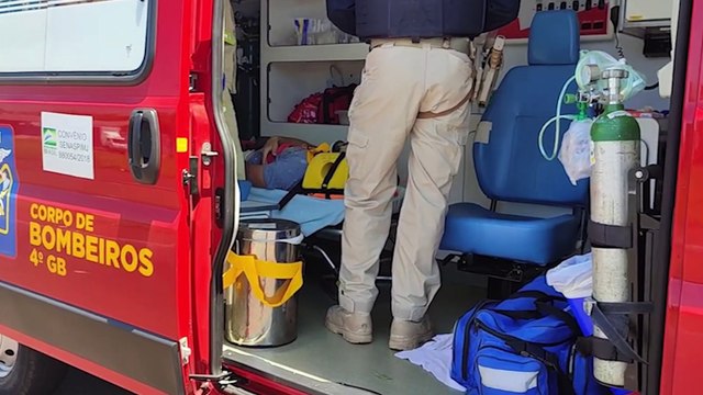 Motociclista de 21 anos fica ferido após colisão com carro na PRc-467