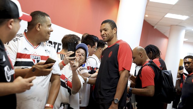 São Paulo Legends v AC Milan Glorie: Best of Giants Reunion