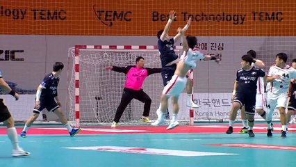핸드볼 슛도 시속 100km...누가 제일 빨랐나? / YTN