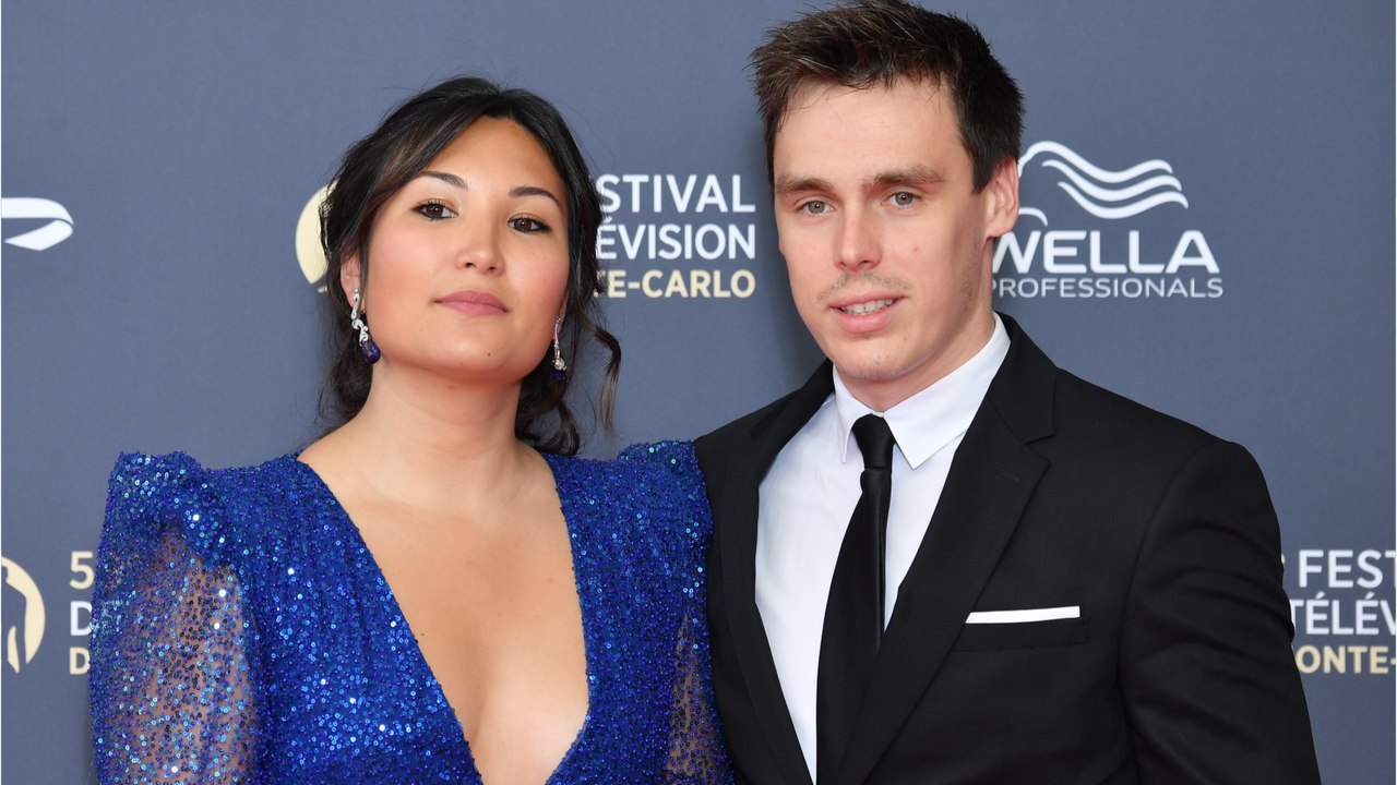 GALA VIDÉO – Louis Ducruet, son épouse Marie et leur petite Victoire en pyjamas assortis pour Noël