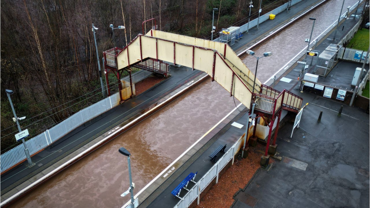 Urgent weather warning as Storm Gerrit wreaks havoc in the UK, how long will it last?