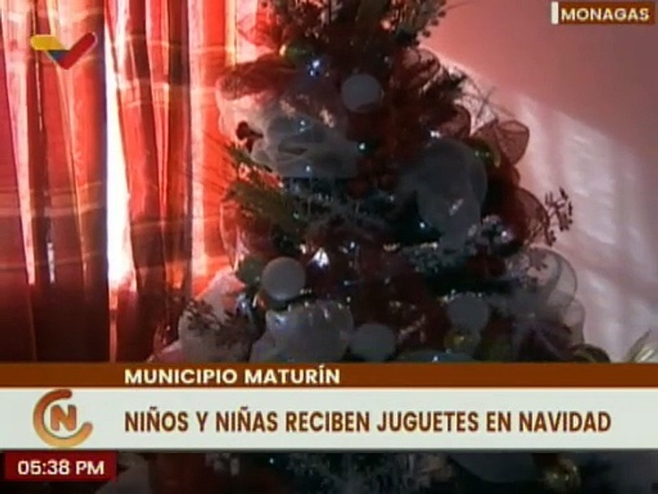 Niños del mcpio. Maturín en el edo. Monagas celebraron la época de Navidad en familia y con regalos