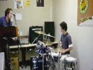 Test de la batterie Rock Band par APOIL