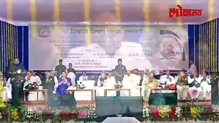 दरवर्षी पवारांच्या उंचीचे नेते कुठे मिळणार?" गडकरींचे चिमटे कुणाला?