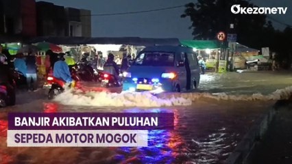 Download Video: Banjir Rendam Akses Jalan, Puluhan Sepeda Motor Mogok