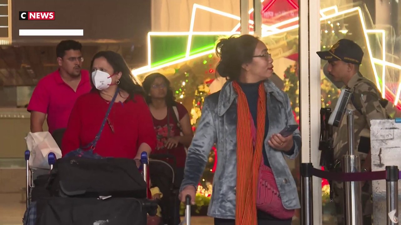 Avion bloqué dans la Marne : 25 passagers indiens ont été libérés