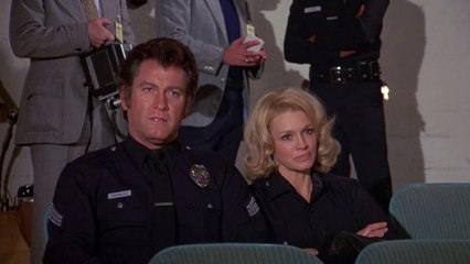 POLICE WOMAN - Series 2 - Episode 15 - "Incident Near a Black and White"