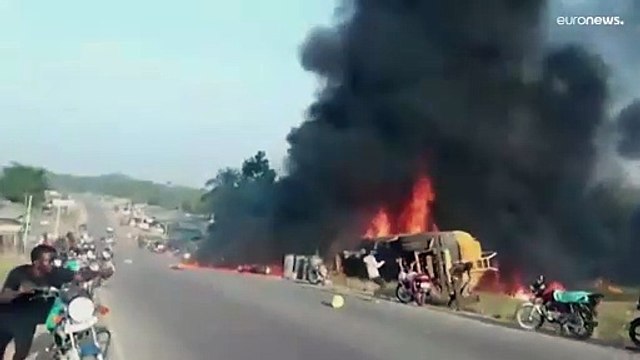 شاهد: 40 قتيلاًً على الأقل في انفجار شاحنة صهريج في ليبيريا