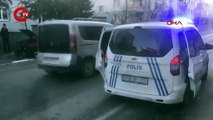 Karaman'da sürücünün kontağını çevirdiği otomobil alev aldı!