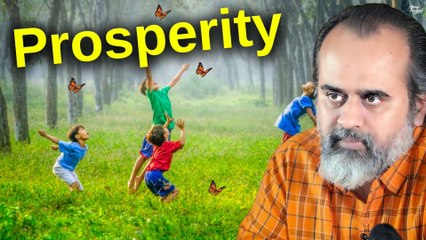 'Prosperity' for each individual will be disastrous || Acharya Prashant (2022)