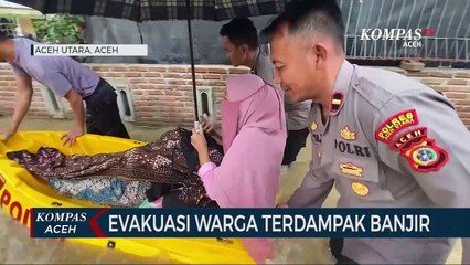 Evakuasi Warga Sakit Ditengah Banjir