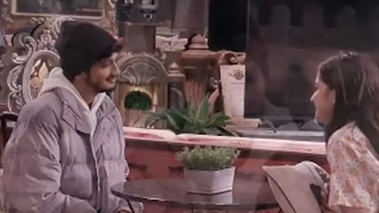 Munawar Faruqui Indirect Propose To Ayesha Khan, Public Angry Reaction Video..| Boldsky