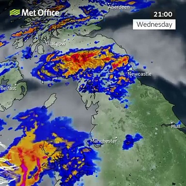 Yorkshire tornado: Residents awoken in night as tornado rips through Greater Manchester and Yorkshire - All credit: Met Office