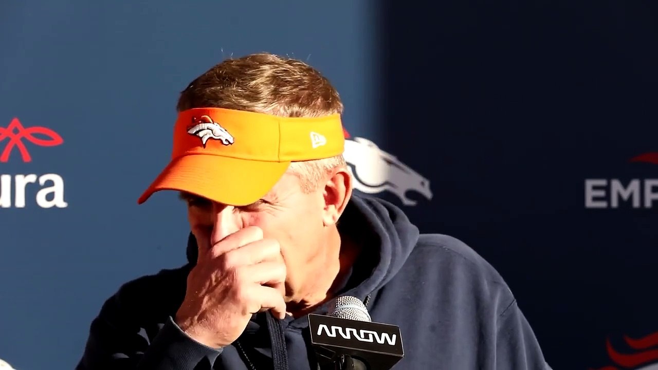 is-russell-wilson-getting-too-much-blame-for-broncos-offensive-failures