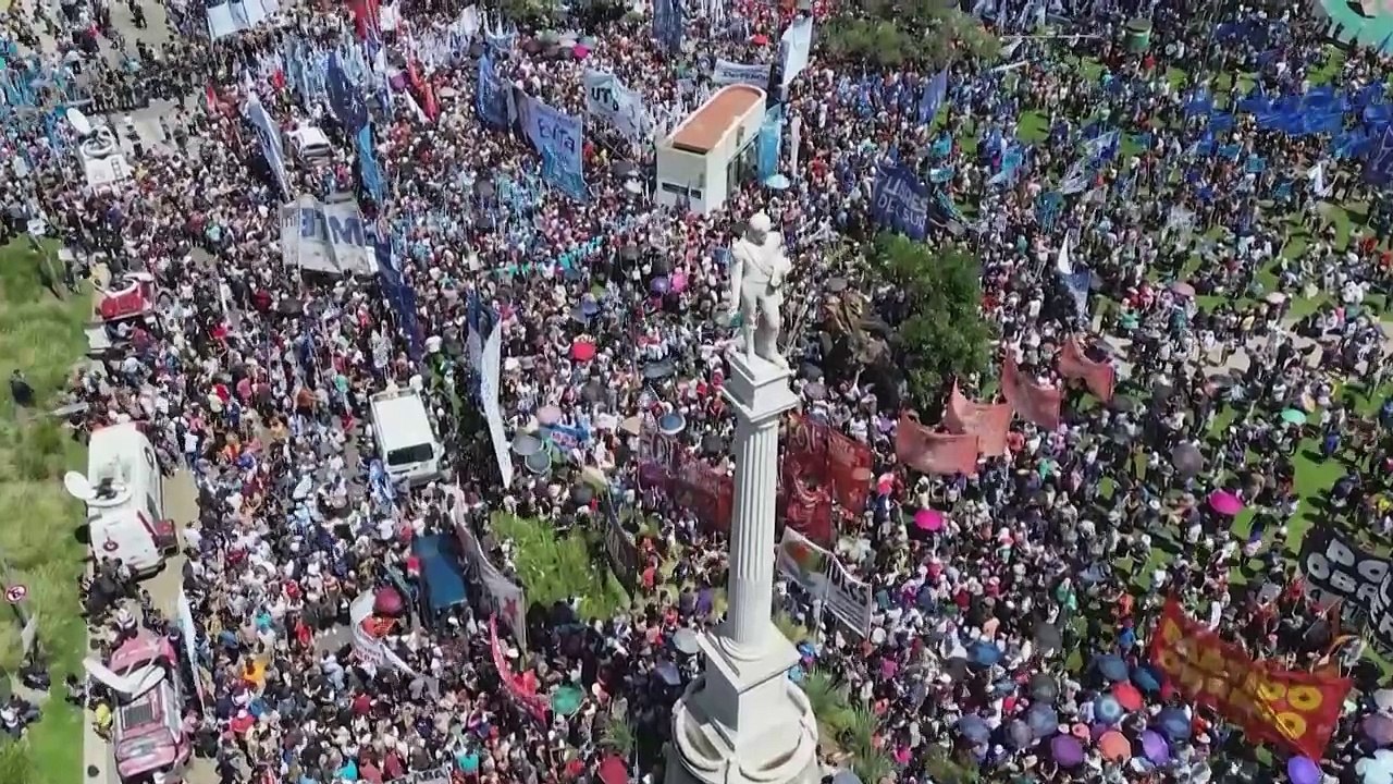 Massenproteste in Argentinien gegen Reformen des neuen Präsidenten Milei
