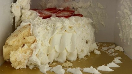 Japon : des gâteaux écrasés virent au scandale national