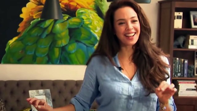 Azra Akın kimdir?, Azra Akın serveti?, yas, Boyu, Kilosu,Dizileri, filmer, Aile, Eğitim