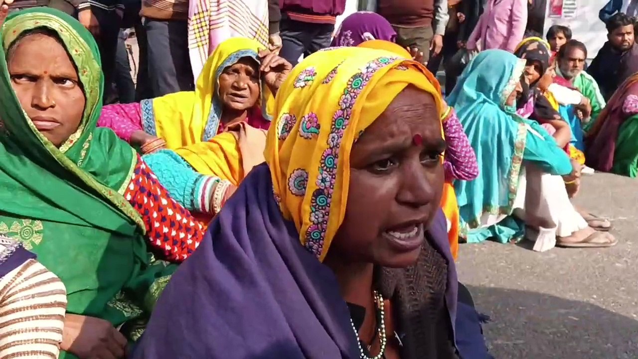 अलवर शहर में एक व्य​क्ति की हत्या के बाद लगाया...