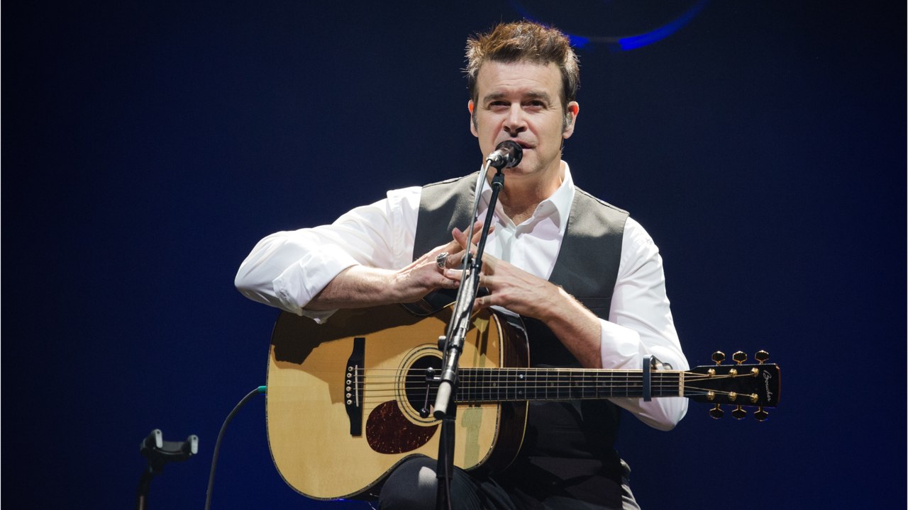 GALA VIDEO - Roch Voisine très critique envers un de ses plus gros tubes : “Pas la meilleure chanson que j’aie écrite”