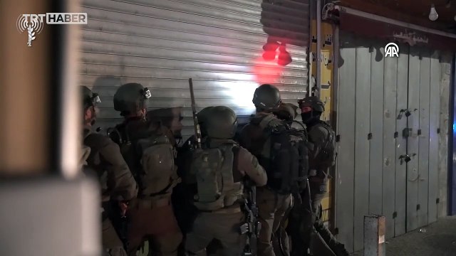 İsrail Filistinlilerin döviz bürolarını bastı, paraları çaldı