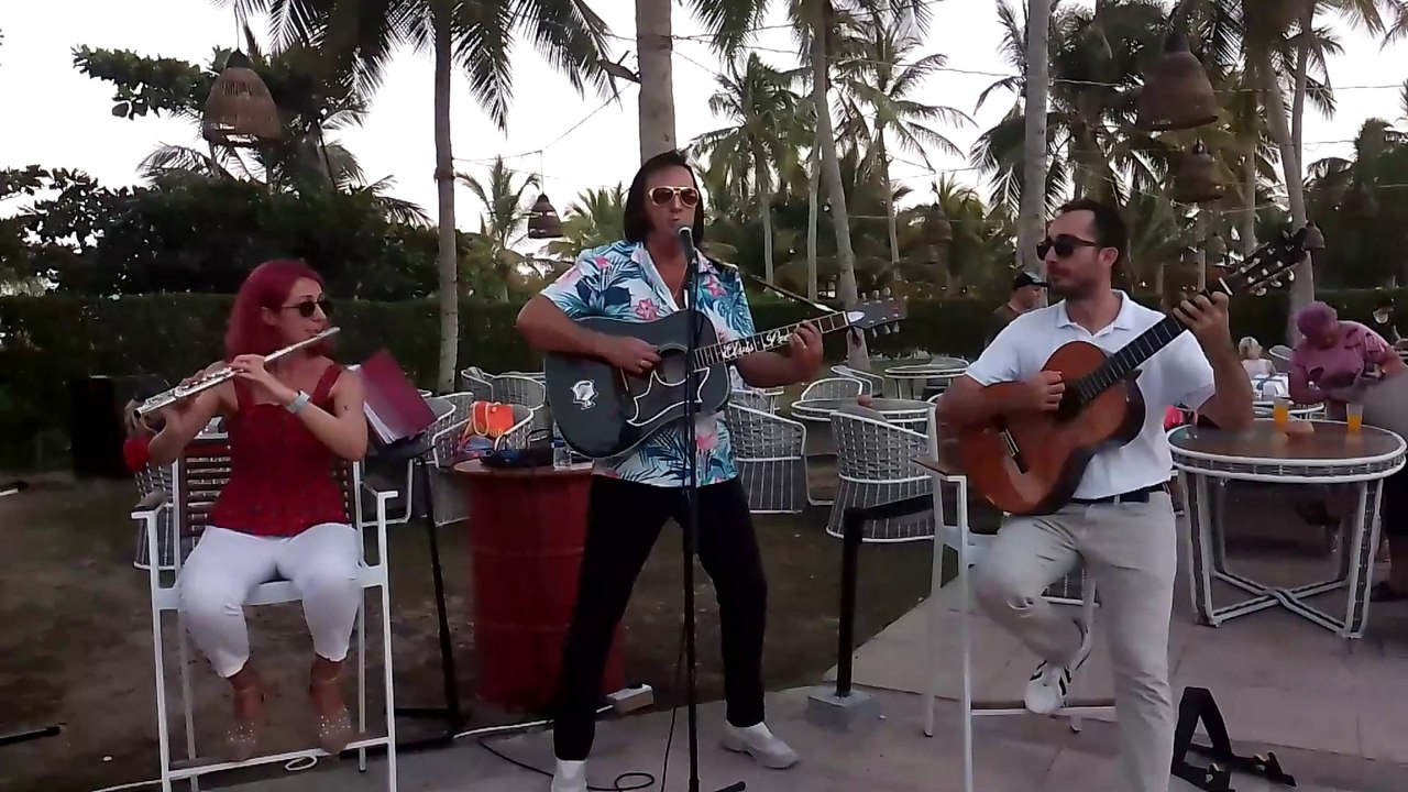 Elvis and Amigos full program