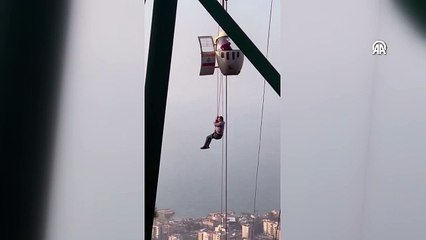 70 metrede esaret! Teleferikte çocuklarla mahsur kaldılar
