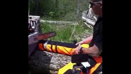 Ce pantalon de travail de bucheron est très efficace