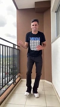 Ce danseur fait le robot d'une façon géniale... Talent de l'année