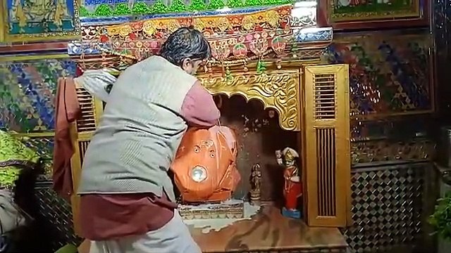 साल का आखिरी पुष्य नक्षत्र, प्रथम पूज्य गजानन का किया पंचामृत अभिषेक