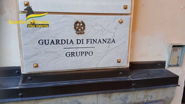 Sequestrati a Vibo Valentia 3 quintali di fuochi d'artificio