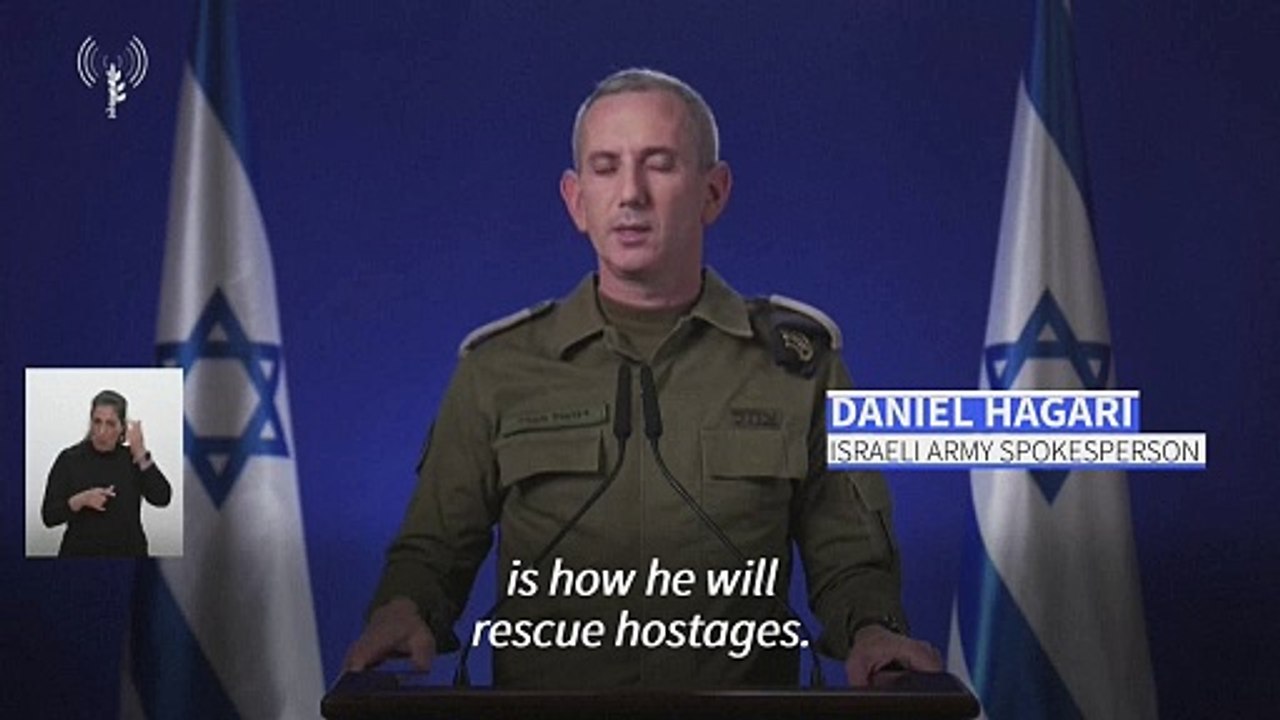 Israeli soldier shot hostages in 'error', army says