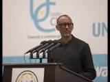 Perezida Kagame yahishuye uburyo bingingirwaga kuguma muri Uganda