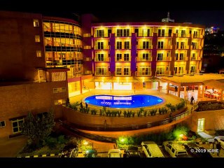 Irebere ubwiza buteye amabengeza bwa Sainte Famille Hotel ya Kiliziya Gatolika