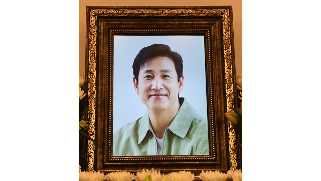 故 이선균 오늘 발인...동료 배우들 배웅 속 영면 / YTN