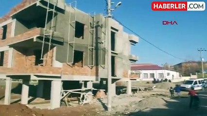 Siirt'te İnşaatta Elektrik Akımına Kapılan İşçiler Yaralandı