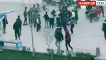 Şanlıurfa'da lise öğrencileri arasında çıkan kavga cep telefonu kamerasına yansıdı