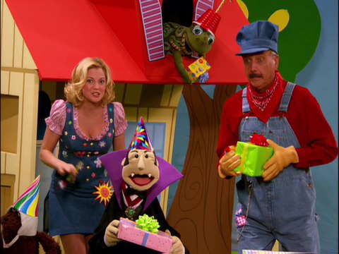 Greg the Bunny E09 HD Greg Gets Puppish