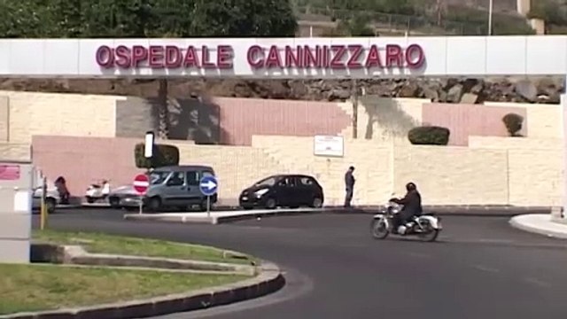 Aveva denunciato l'ex marito per averla sfigurata con l'acido ma ieri sera è stata arrestata con l'accusa di calunnia e lesioni