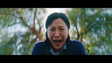 La bande-annonce de Everything Everywhere All At Once, l'un des plus beaux films de science-fiction.