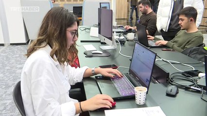 Emine Erdoğan: Genç kızlarımız güçlendikçe diğer kadınların da güçlenmesine vesile olacak