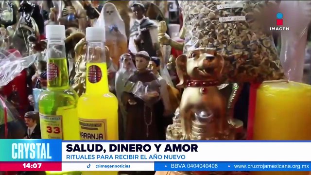 ¿Qué rituales de año nuevo realizan los mexicanos para atraer salud, dinero y amor?
