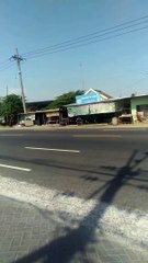 bus Sugeng Rahayu cepat dan mobil ambulans putih brubah tayo kreta dan McQueen merah senyum #kocak