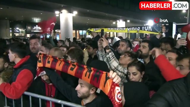 Ezeli rekabet ebedi dostluk! Fenerbahçe ve Galatasaray taraftarından tarihi anlar