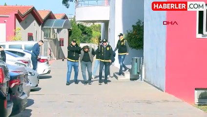 Adana'da Taksinin Bagajında Silah Ele Geçirildi