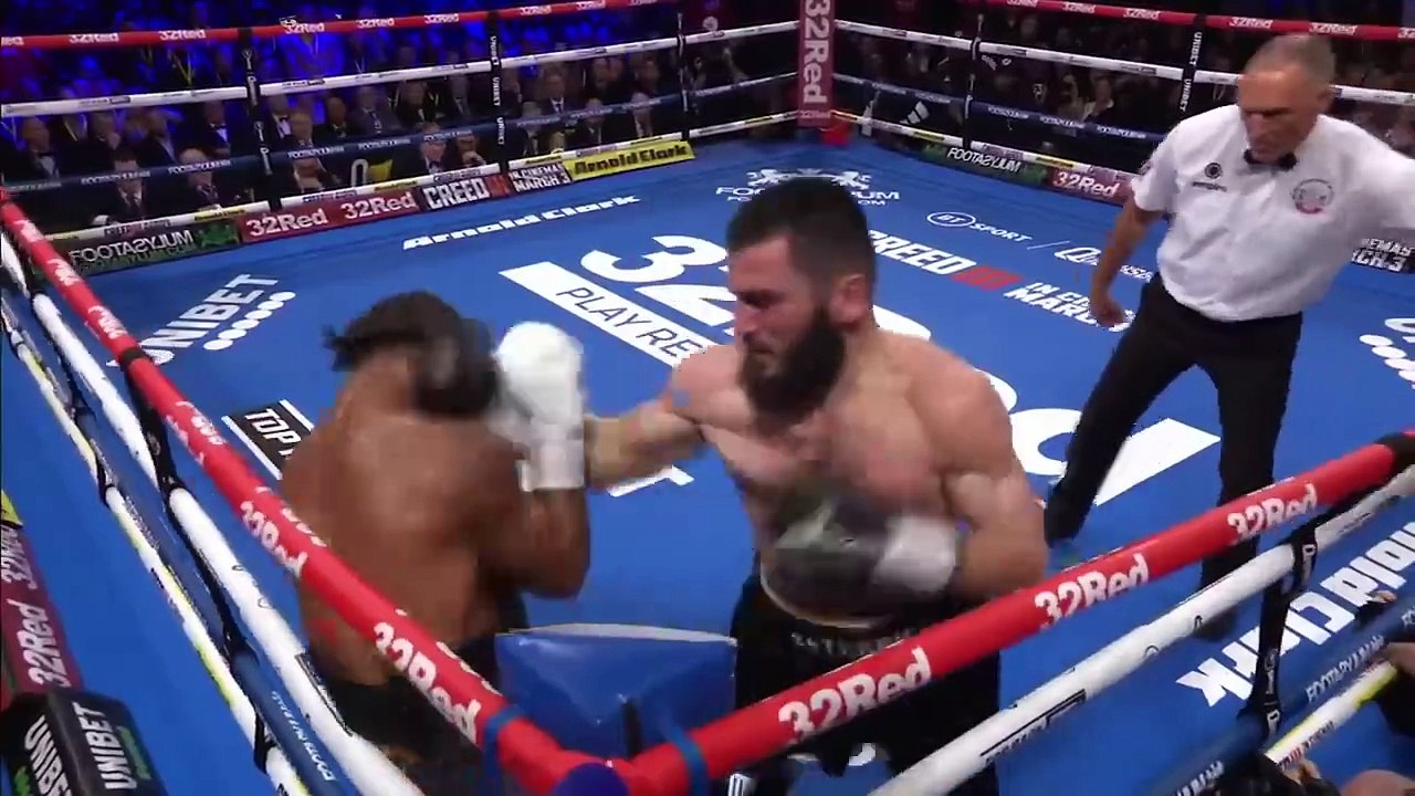 Подборка лучших поединков года, по версии промоутерской компании TOP RANK